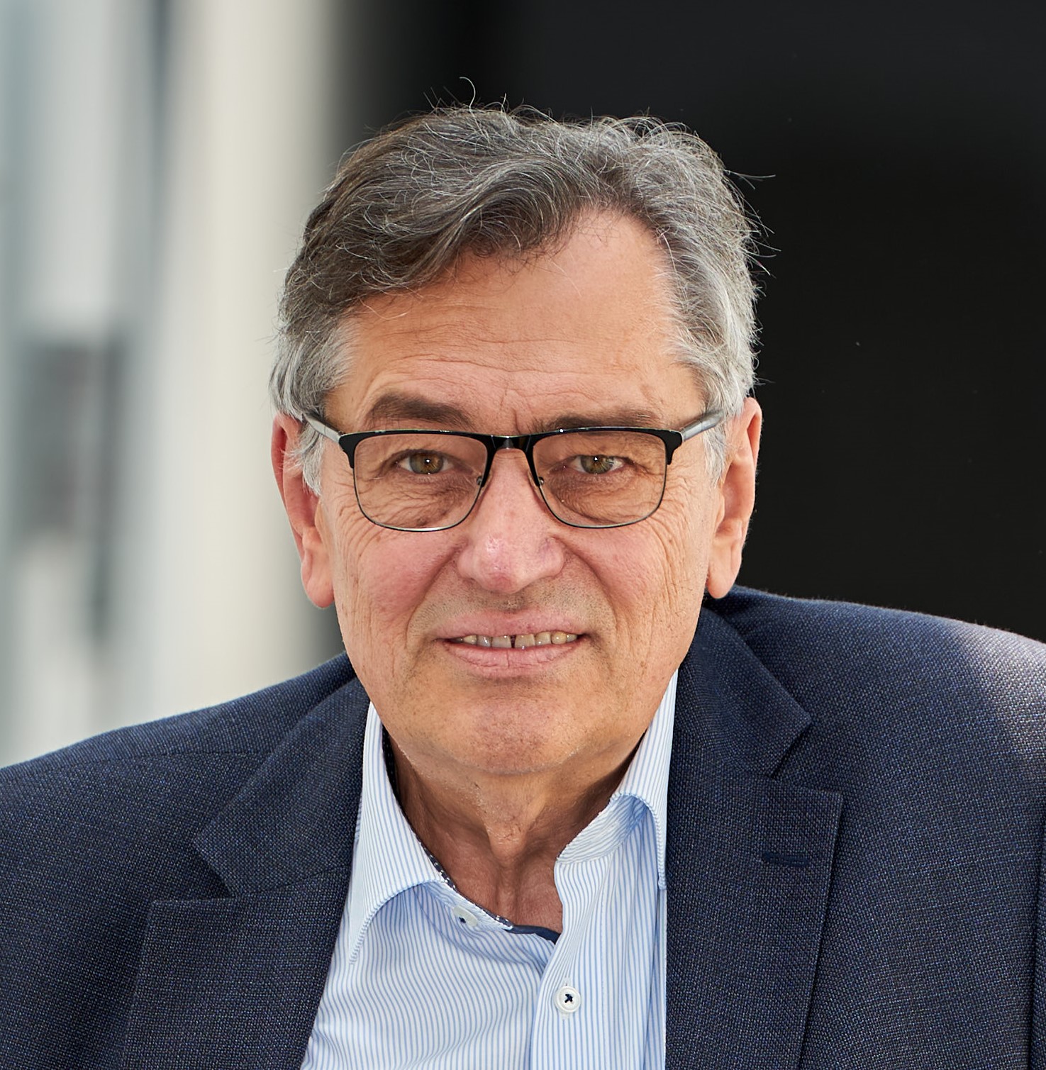 Mag. pharm. Bernhard Lotz